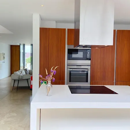 Villa Quaint, Chic And Artistic Seaside Villa